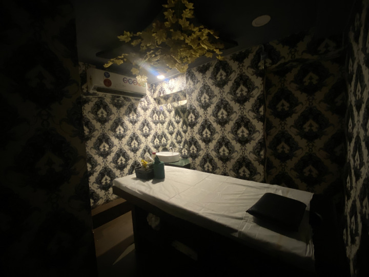 Swedsh massage in aligarh, uttar pradesh