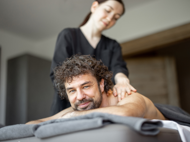 Female to male spa in aligarh